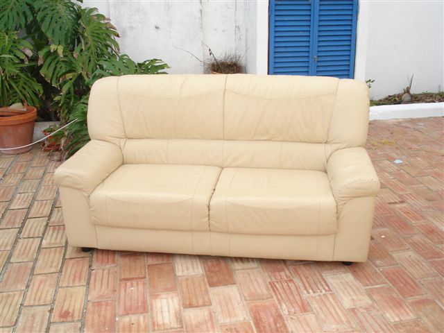 picture of 3 seater sofa